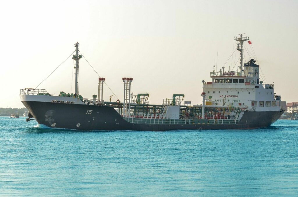 5 Types of Vessels in The Ocean 3 vessels - 5 Types of Vessels in The Ocean