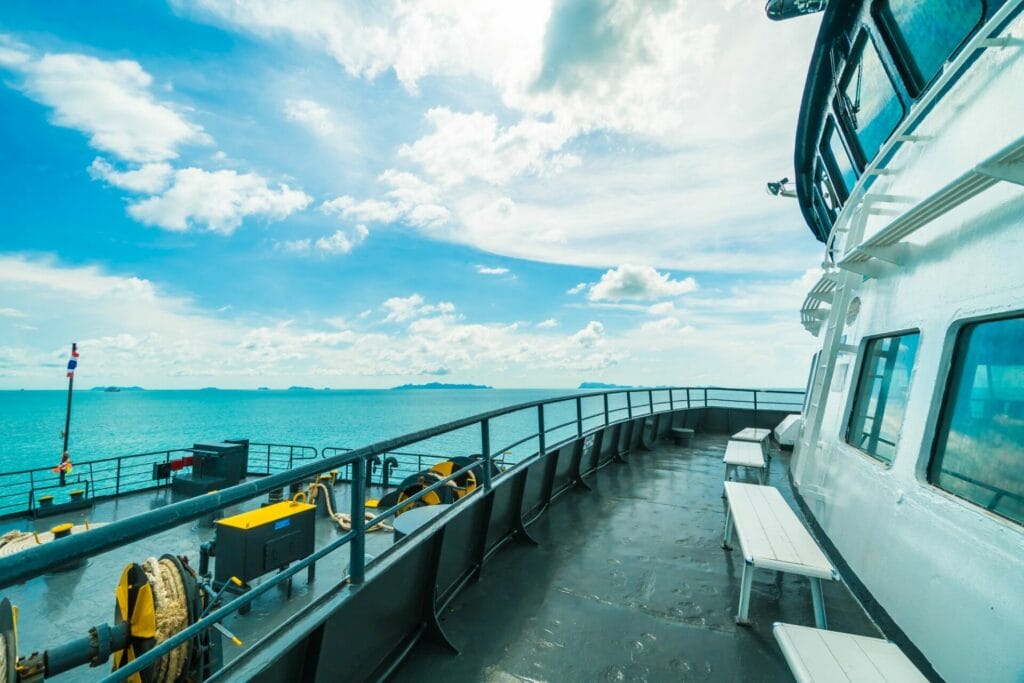 reducing stress at sea - Ocean Liners VS Cruise Ships