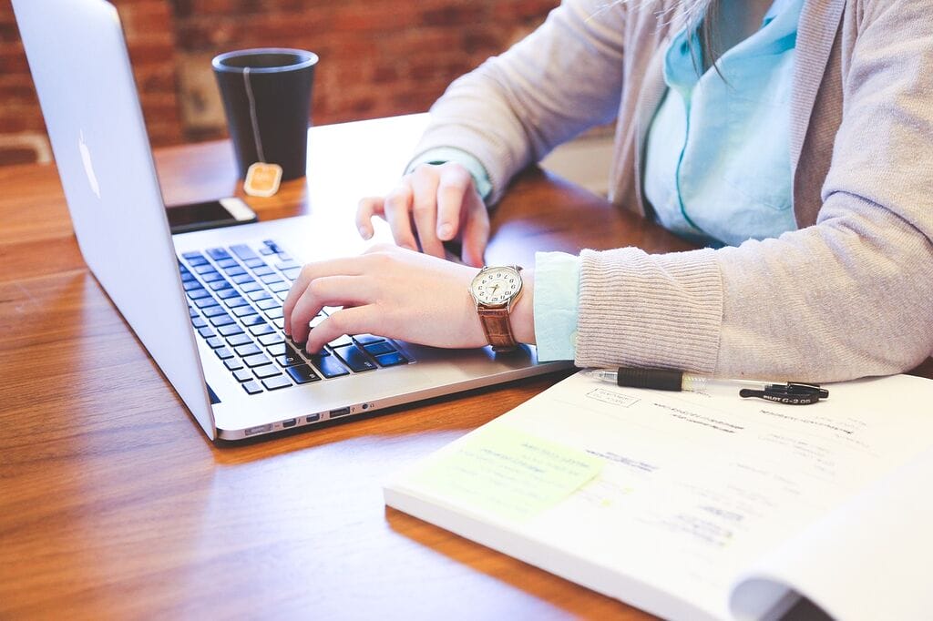 professional shipping agencies