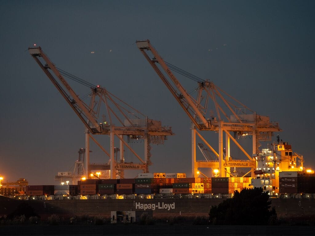 proffesional shipping agencies