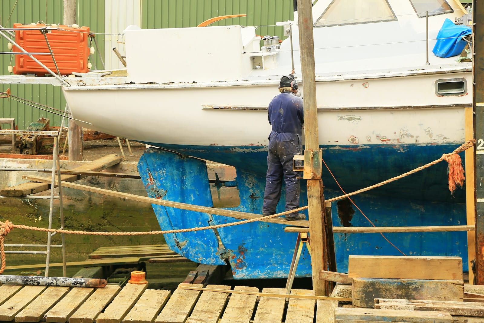 vessel painting and maintenance