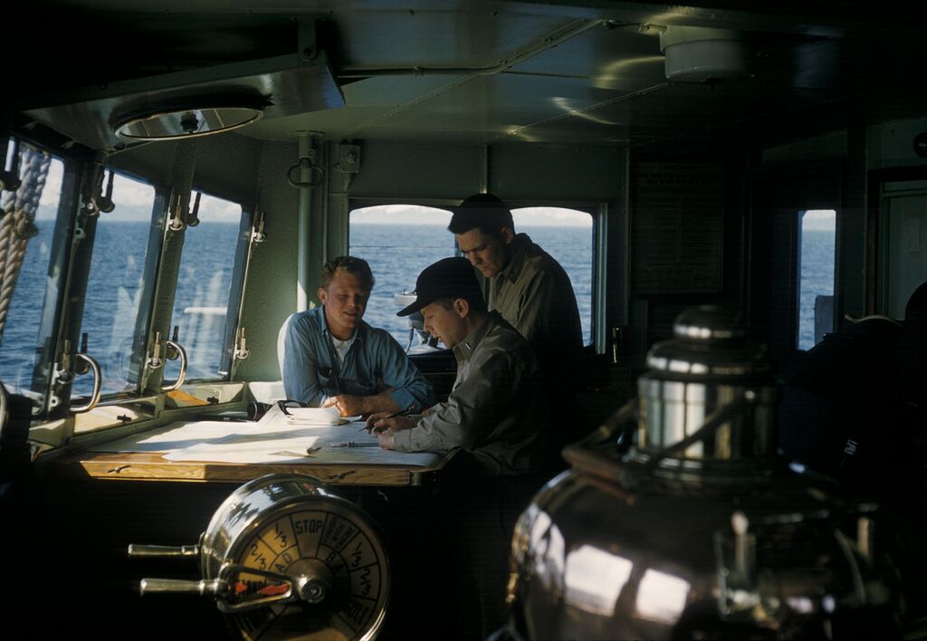 Top Challenges in Crew Change and How a Ship Agency Can Help 6 maritime education