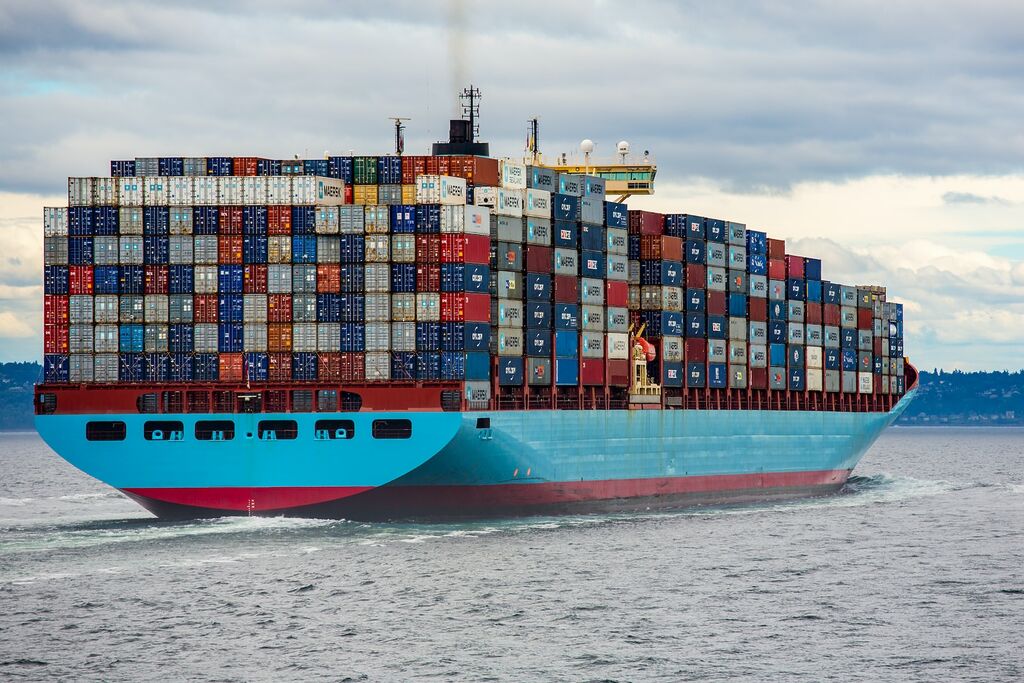 The Evolution of Container Vessels: From Steamships to Mega-Ships 7 evolution of container vessels