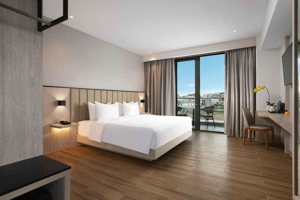Discovering Comfort: 5 Hotels Close to Batam Center Port 2 hotel close to batam port center