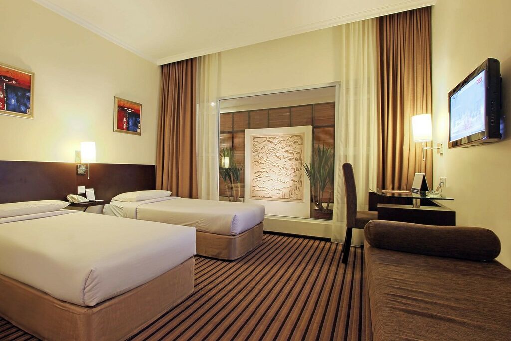 Discovering Comfort: 5 Hotels Close to Batam Center Port 3 hotel close to batam center port