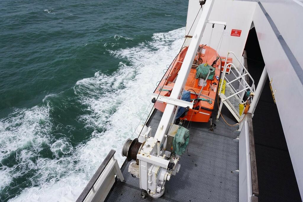 Exploring Different Types of Lifeboats and Their Applications 3 types of lifeboats
