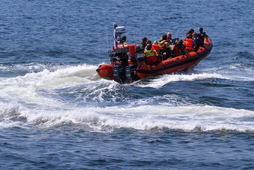 Exploring Different Types of Lifeboats and Their Applications 6 rescue boat