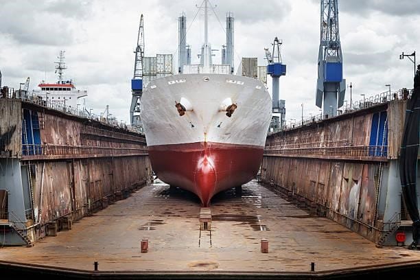 dry docking challenges - Dry Docking Challenges and Solutions: Overcoming Obstacles for Successful Projects