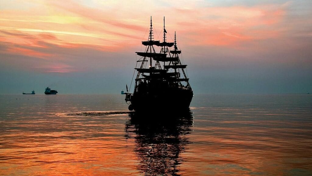 floating dry dock - Essential Seafarer Tips for a Healthier and Happier Lifestyle