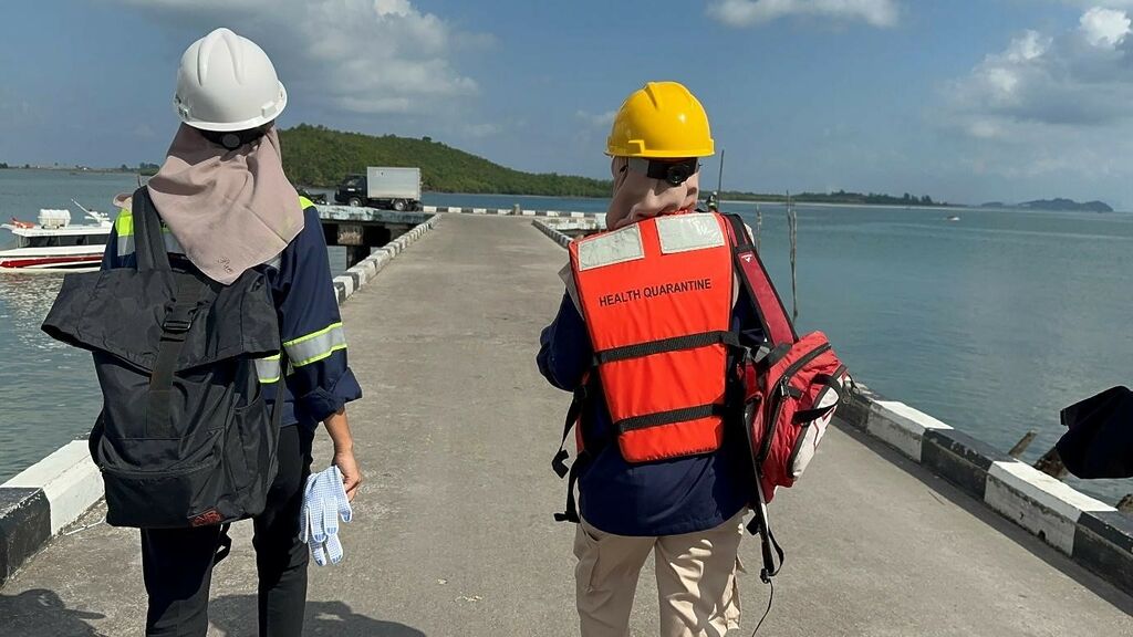 Crew Change Medical Preparedness: A Maritime Priority 11 oil spill prevention - Crew Change Medical Preparedness: A Maritime Priority