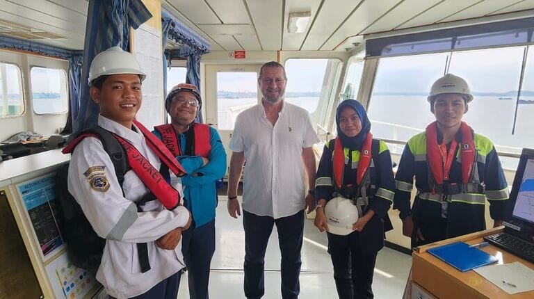 Ship Agencies Strategies to Connect with Clients and Stakeholders