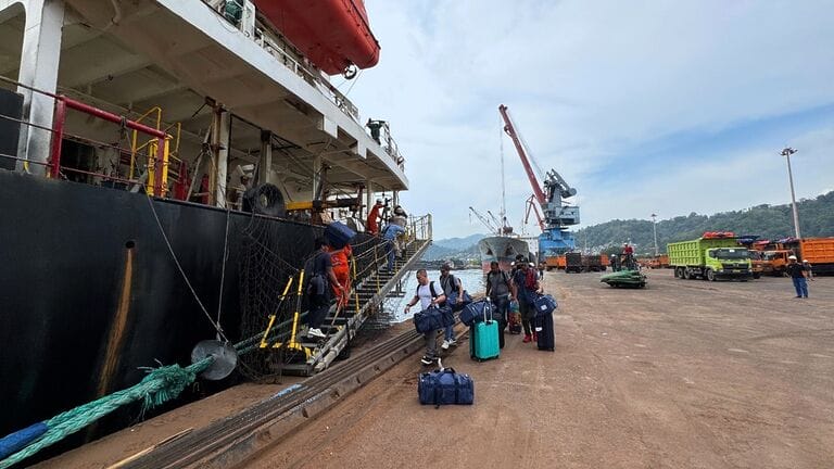 Balancia Ship Agency Facilitates Seamless Crew Change Operations in Batam