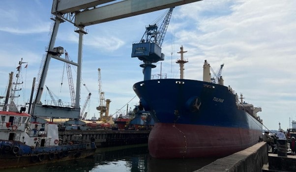 Optimizing the Supply Chain with Just In Time Strategy: A Case Study of the Tulpar Ship and Logistics Management 4 dry docking in batam port - Optimizing the Supply Chain with Just In Time Strategy: A Case Study of the Tulpar Ship and Logistics Management
