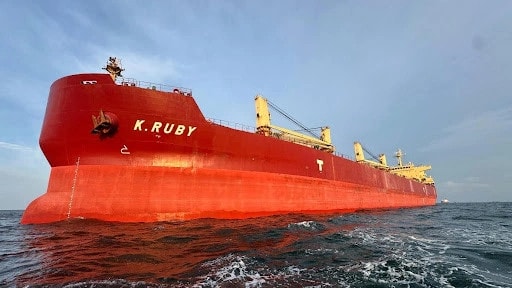Is Your Hull Harming the Ocean? Discover the Eco Cleaning Solution That Protects Both Ship and Sea 2 eco cleaning