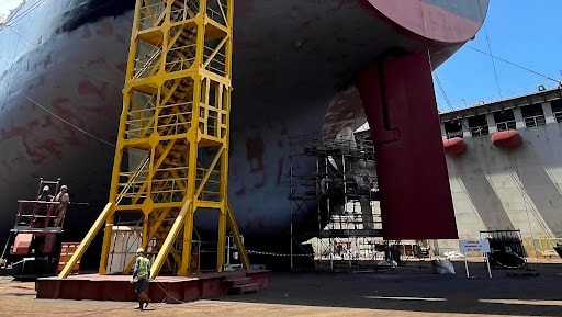 Precision Dry Docking: Achieving Peak Maintenance for Modern Vessels 9 precission dry docking