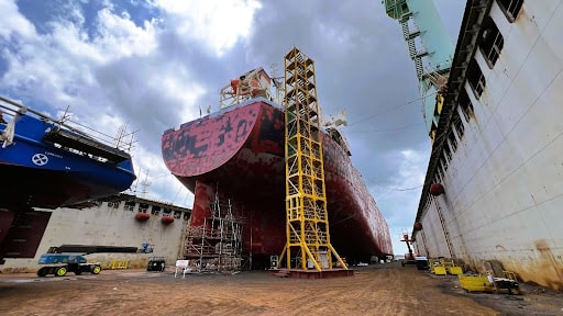 Dry Docking’s Eclipse: Rebirthing Vessels 8 Dry Docking's Eclipse