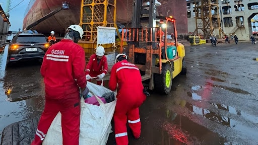 Streamlining Ship Agency Operations in Batam 9 Streamlining Ship Agency Operations in Batam