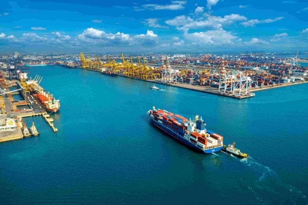 Practical Port Clearance Steps in Batam 6 underwater cleaning - Practical Port Clearance Steps in Batam