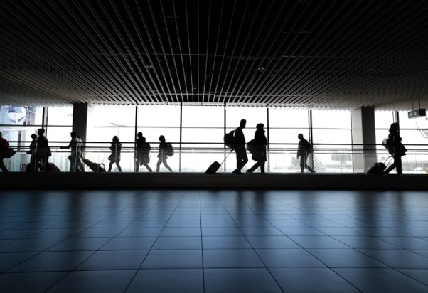 Case Study: Successful Coordination of a Large-Scale Crew Change During Peak Tourist Season 3 crew change - Case Study: Successful Coordination of a Large-Scale Crew Change During Peak Tourist Season